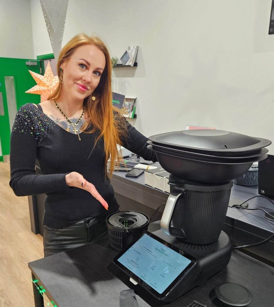 Paulina, Thermomix Advisor and Team Leader in Dublin, Ireland with Thermomix TM7